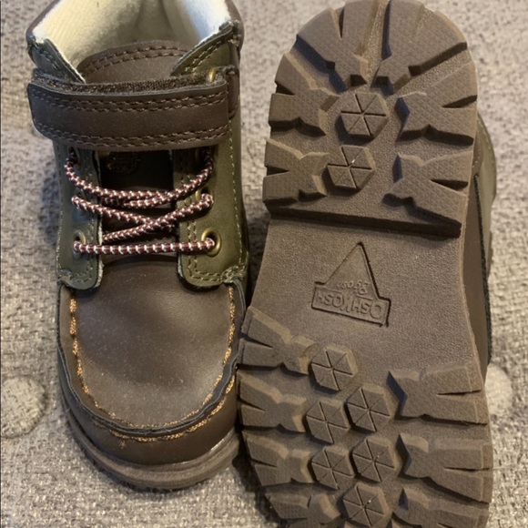 OshKosh toddler boots - Picture 3 of 3